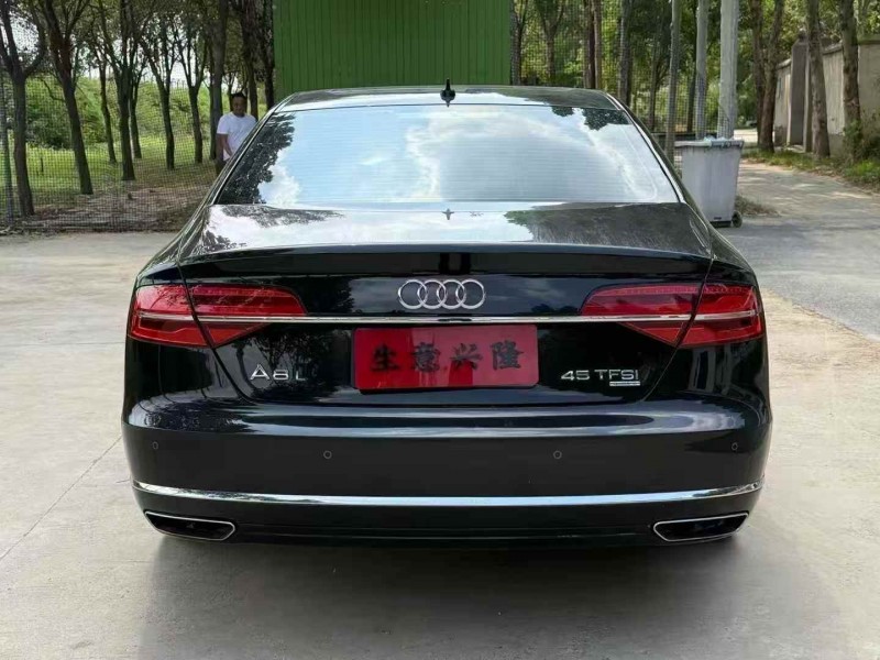16年安阳奥迪A8L