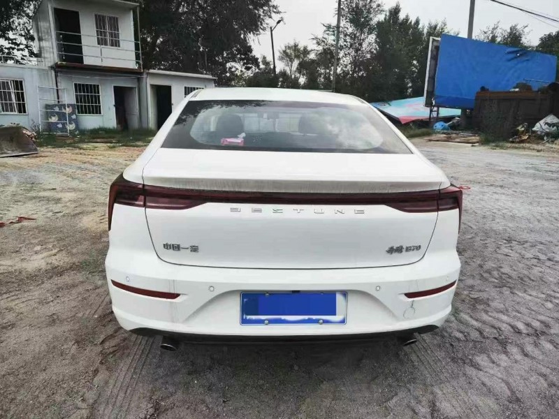 25年榆林奔腾B70
