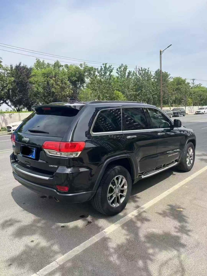 17年铜陵Jeep大切诺基