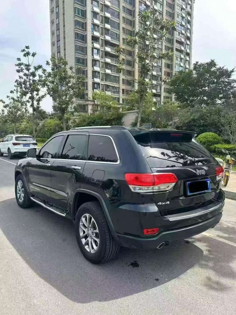 17年铜陵Jeep大切诺基