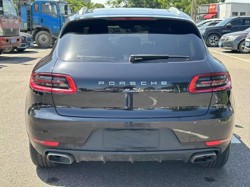 18年金华保时捷Macan
