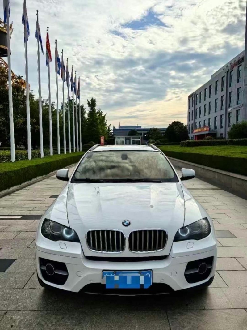 12年枣庄宝马X6