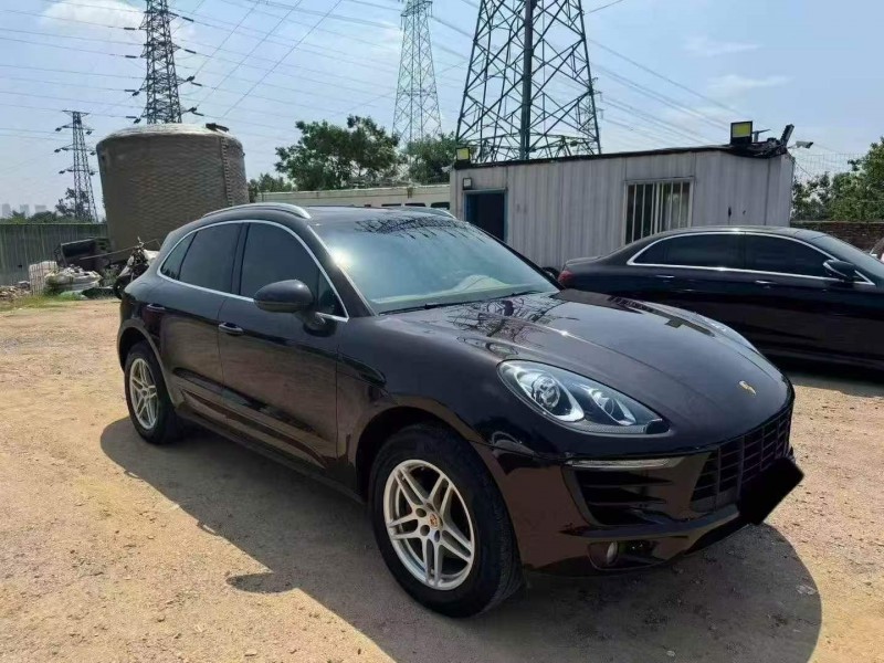 16年枣庄保时捷Macan