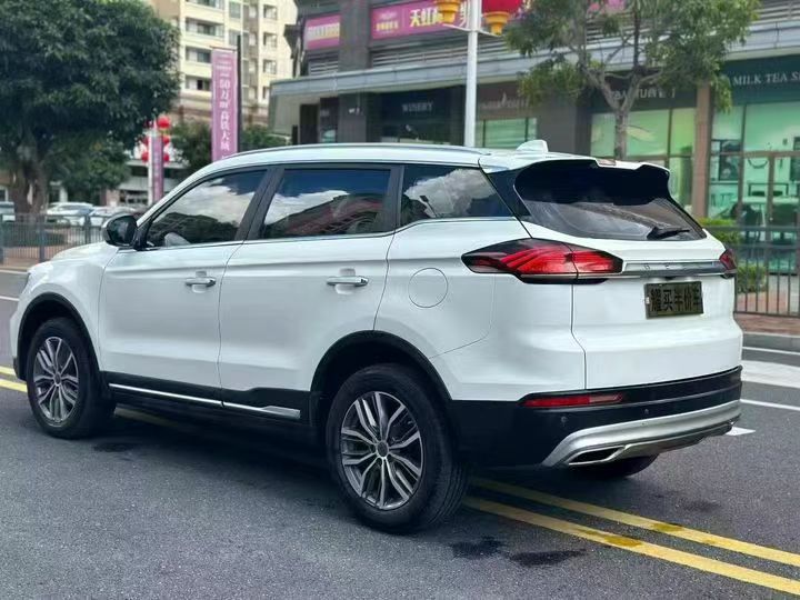 20年东莞市吉利博越