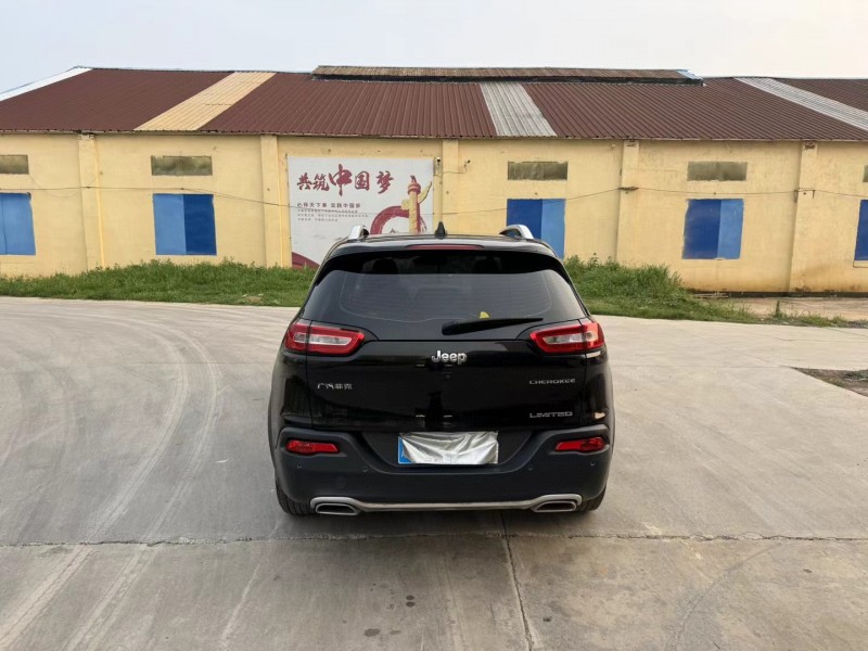 17年徐州Jeep自由光