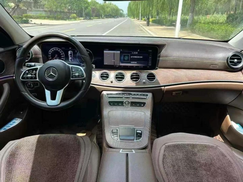 20年东营奔驰E