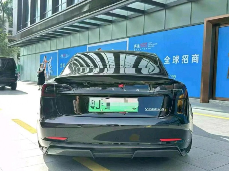22年深圳特斯拉MODEL 3