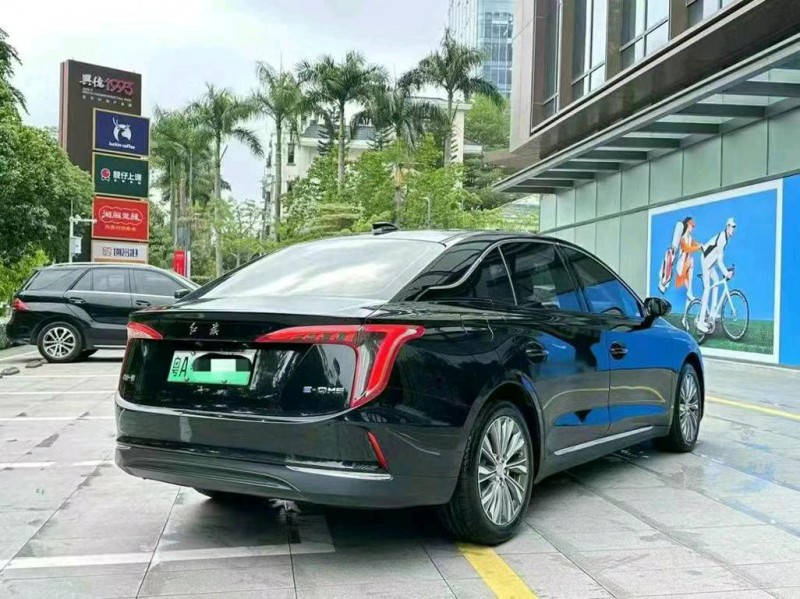 24年深圳红旗E-QM5