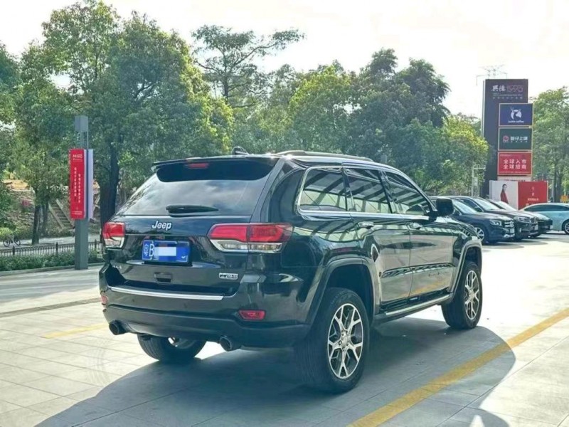 20年深圳Jeep大切诺基