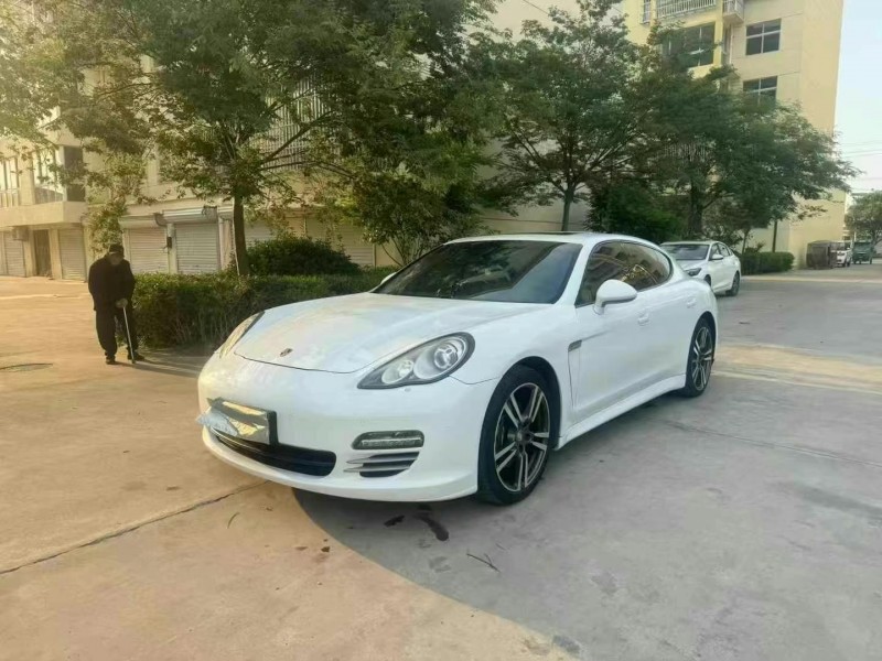 13年徐州保时捷帕拉梅拉
