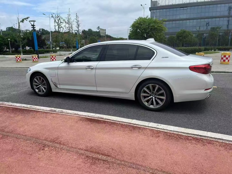 18年贺州宝马5系