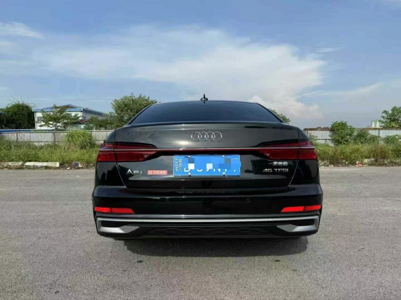 25年吉安奥迪A6L