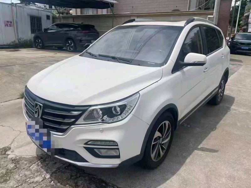 18年中山市宝骏560