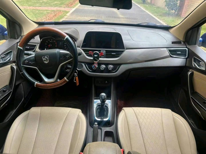 18年东莞市宝骏310