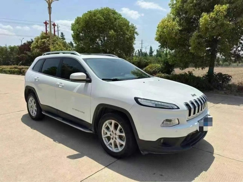 18年徐州Jeep自由光