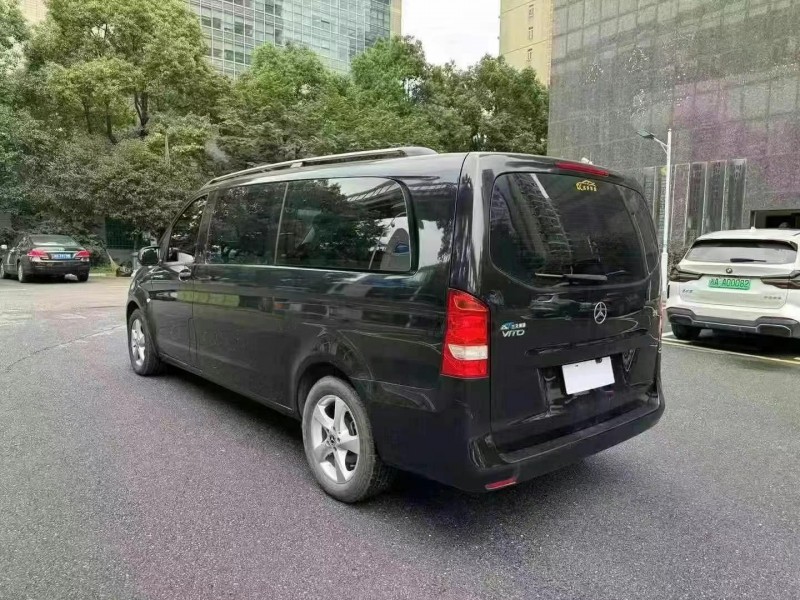 19年湘潭奔驰威霆