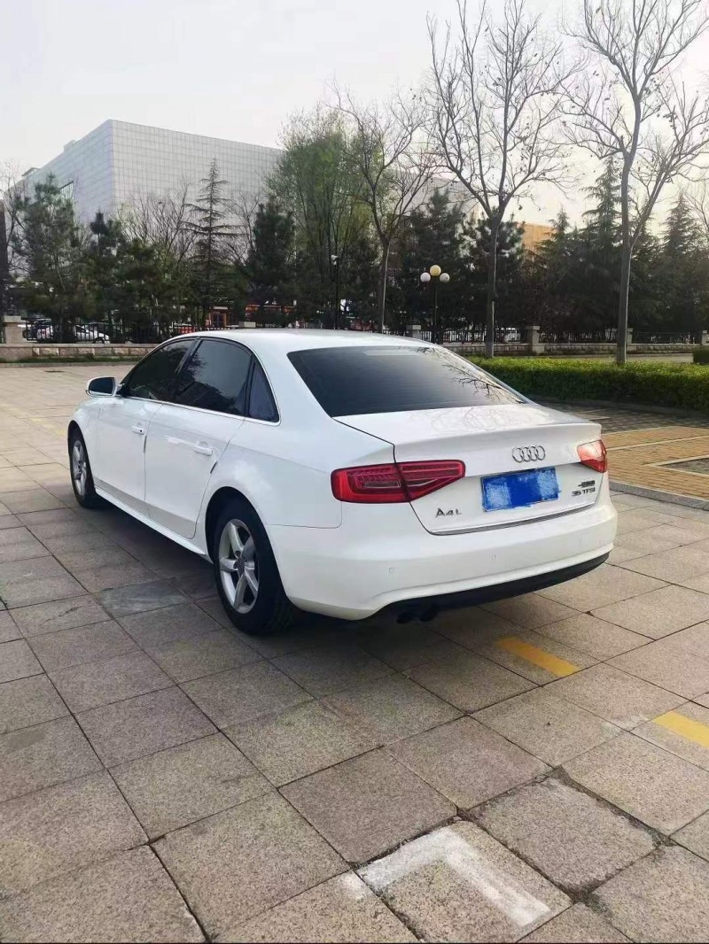 15年烟台奥迪A4L