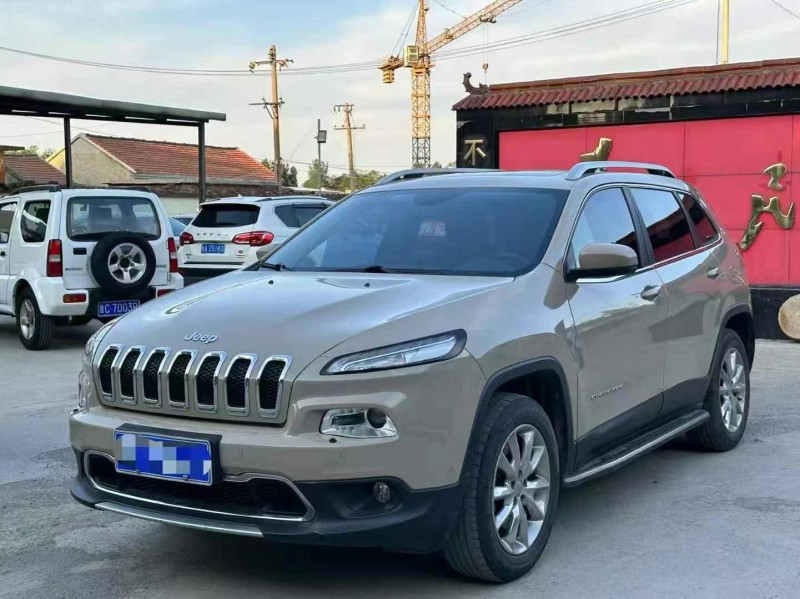 18年淄博Jeep自由光