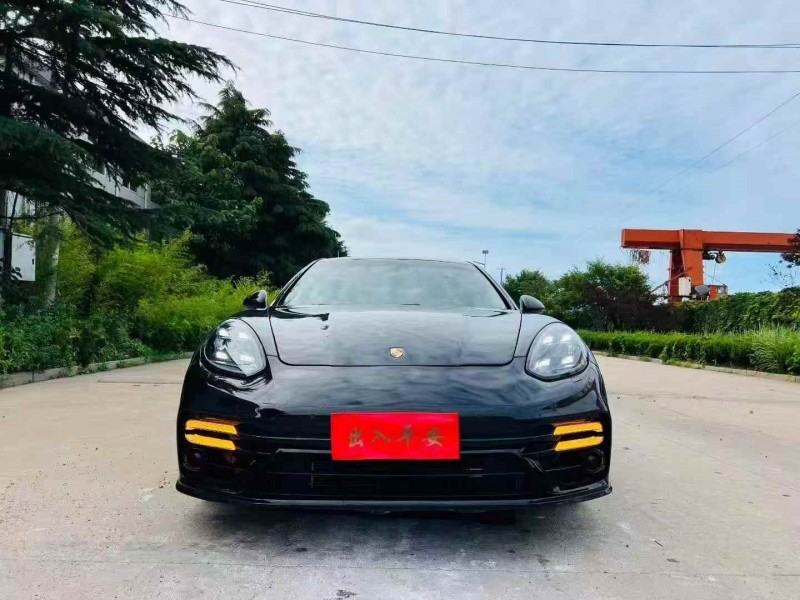 13年东营保时捷帕拉梅拉