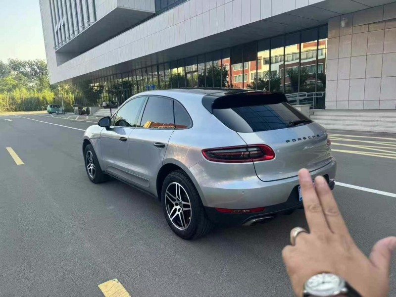 14年潍坊保时捷Macan