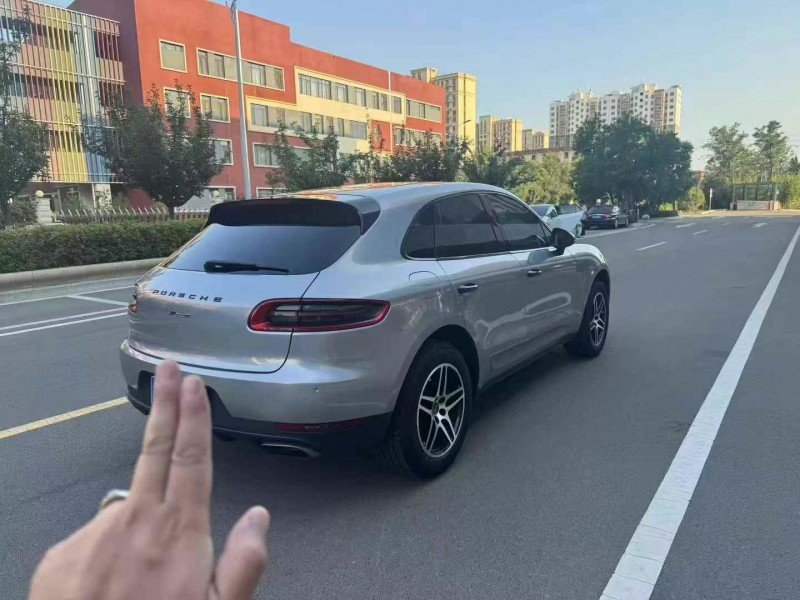 14年潍坊保时捷Macan