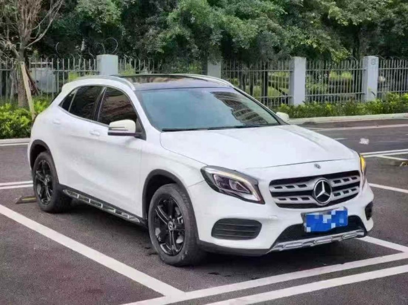 20年金华奔驰GLA