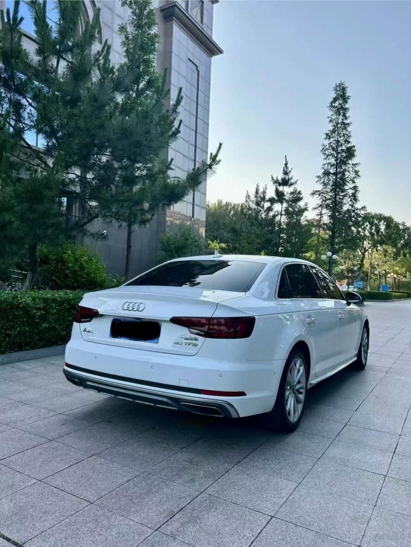 19年烟台奥迪A4L