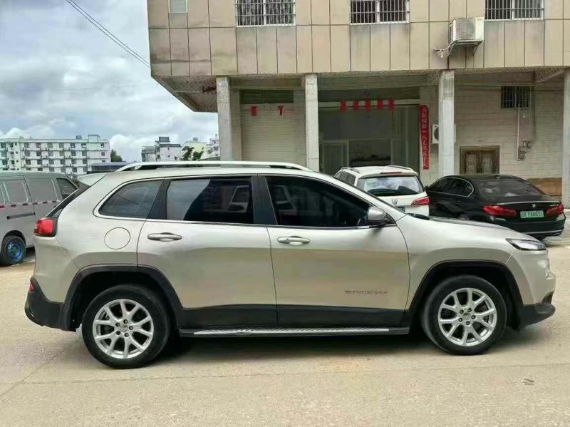 16年九江Jeep自由光