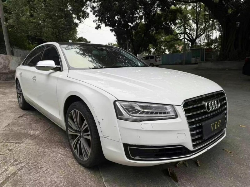 13年肇庆奥迪A8L