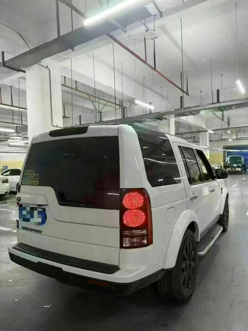 16年重庆市路虎发现4