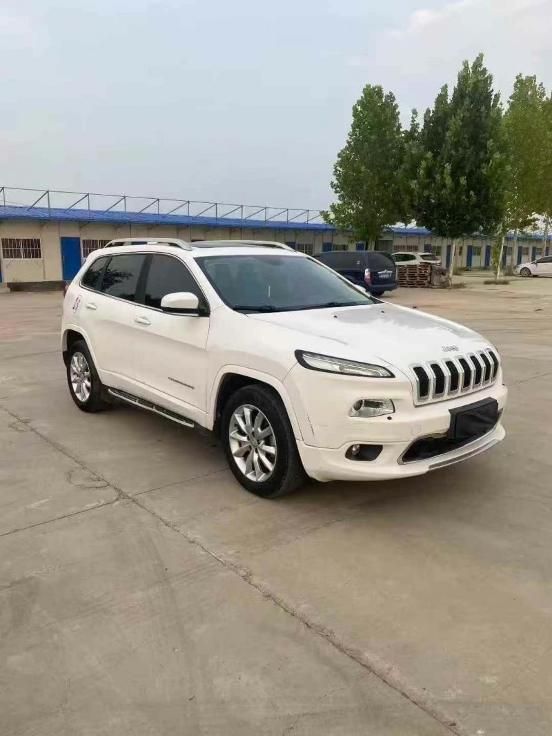 17年荷泽Jeep自由光