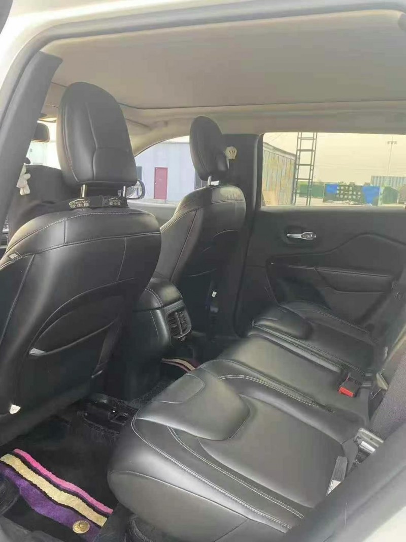 17年荷泽Jeep自由光