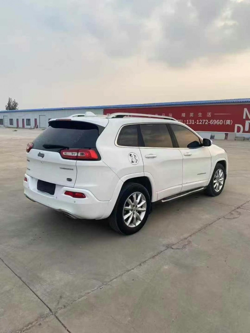 17年荷泽Jeep自由光