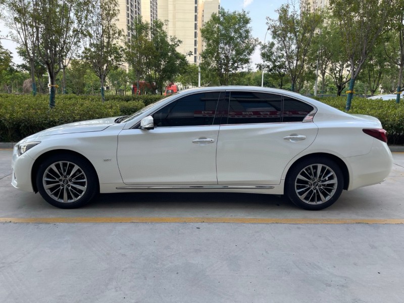 19年济宁英菲尼迪Q50L