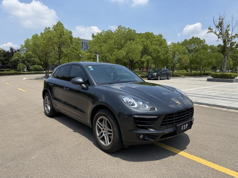 18年盐城保时捷Macan