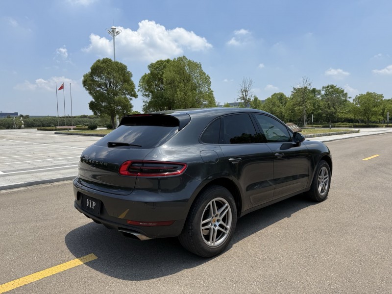 18年盐城保时捷Macan