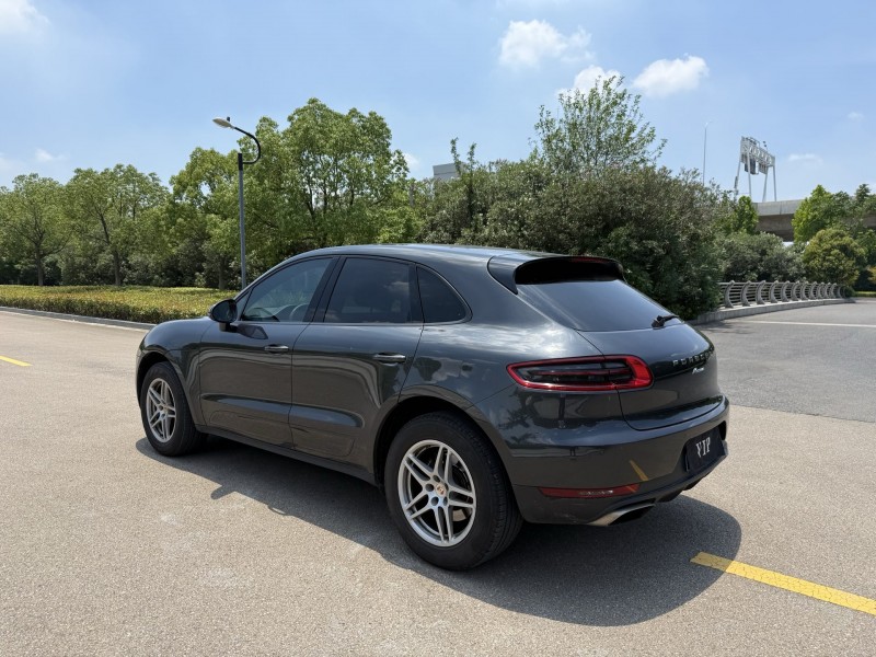 18年盐城保时捷Macan