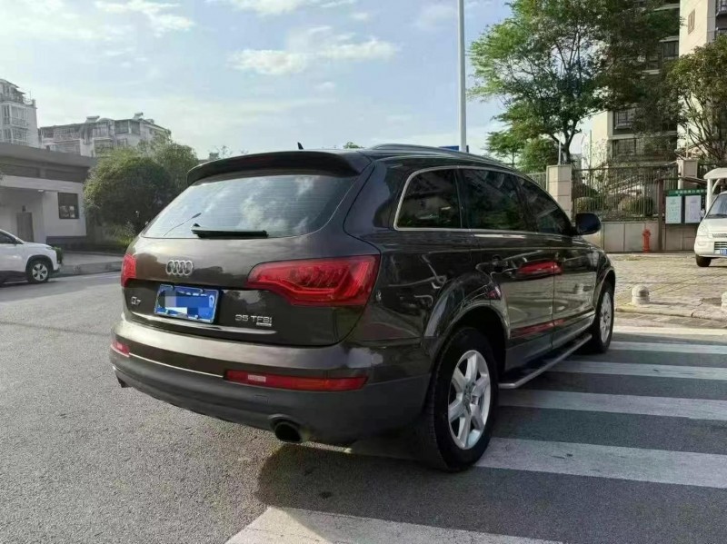 15年贵港奥迪Q7