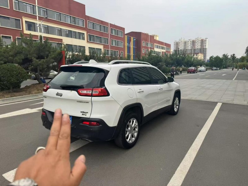 17年济南Jeep自由光