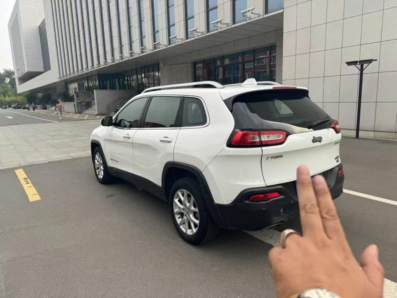 17年济南Jeep自由光