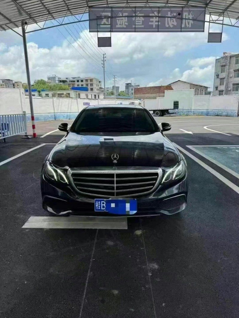 19年梧州奔驰E