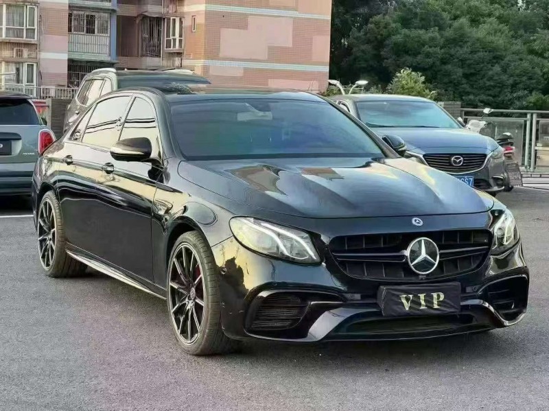 20年重庆市奔驰E
