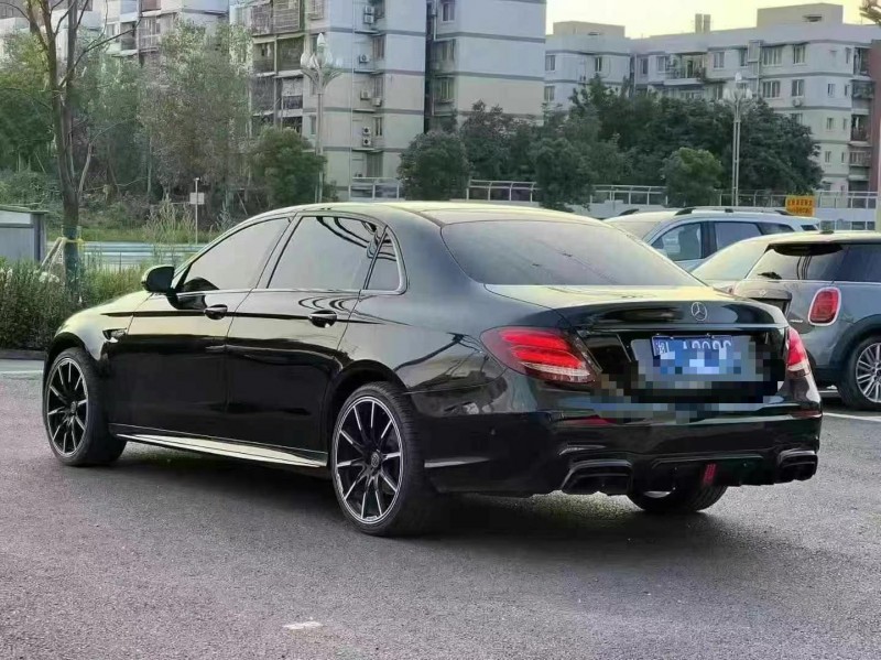 20年重庆市奔驰E