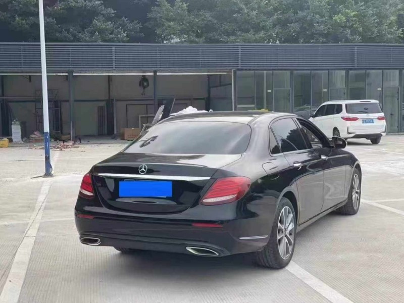 17年泉州奔驰E