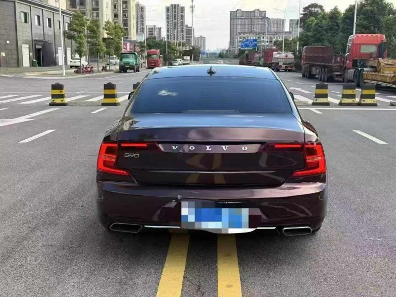 18年湘潭沃尔沃S90