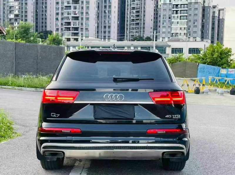 17年六盘水奥迪Q7