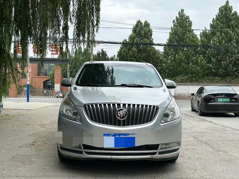 14年保定别克GL8