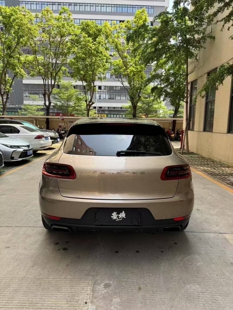 16年佛山保时捷Macan