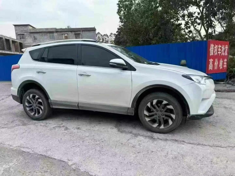 18年钦州丰田RAV4荣放
