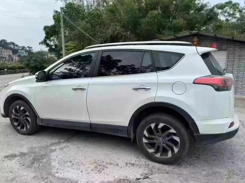 18年钦州丰田RAV4荣放